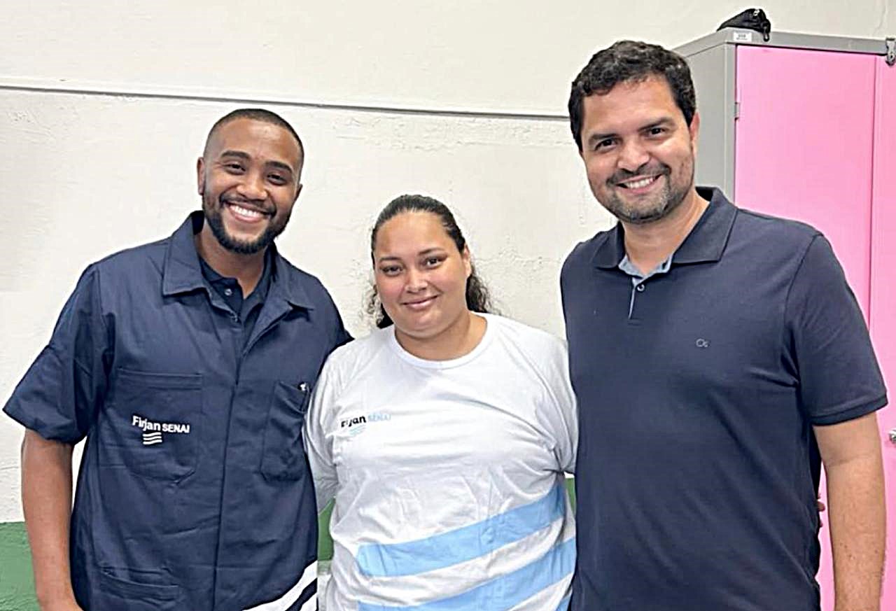 42.cf.res.economia.prefeitura de itatiaia inicia aulas.3.kaiomÁrcio.redessociais