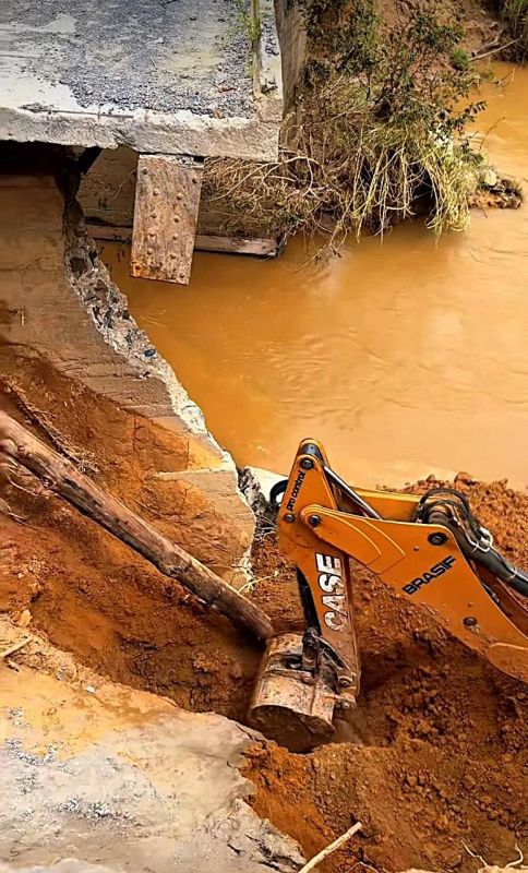 48.cf.res.cidades.prefeitura instala ponte provisória.2.estrutura.redessociais (2)