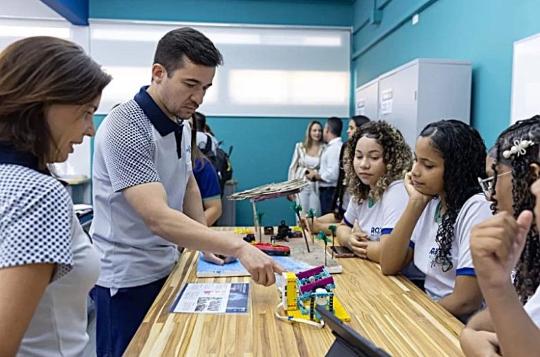 50.cf.res.cidades.stellantis inaugura espaço maker.1.projeto.divulgaÇÃo