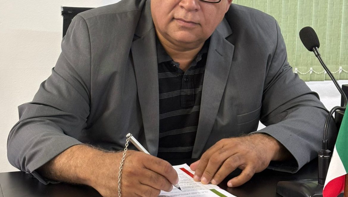 a 60 politica vereador andrinho cobra reajuste salarial para servidores públicos divulgaÇÃo