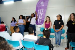 palestra aborda relacionamento abusivo com estudantes em angra divulgação