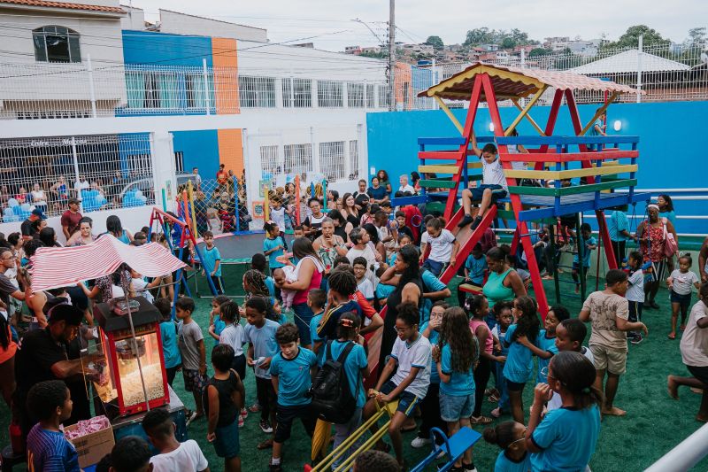 prefeito de barra mansa inaugura novo espaço de lazer na escola nove de abril yuri melo1 prefeito de barra mansa inaugura novo espaço de lazer na escola nove de abril yuri melo1